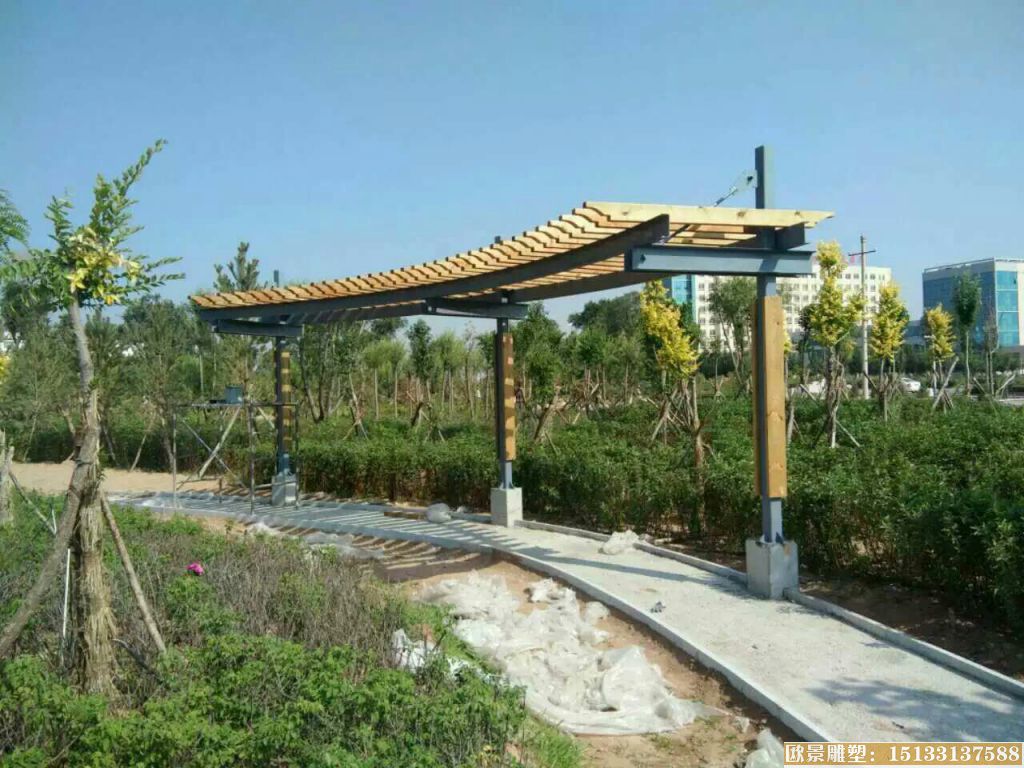 不銹鋼仿木質(zhì)長(zhǎng)廊雕塑 走廊雕塑