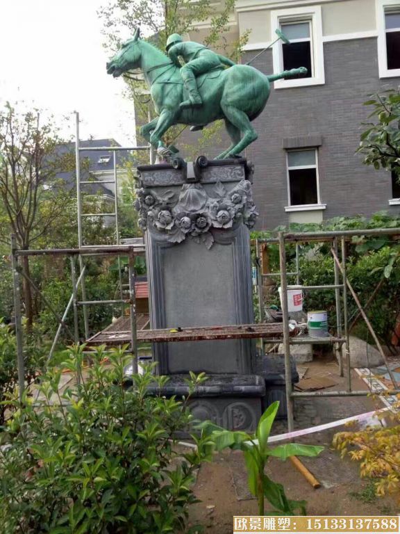 騎馬人物鑄銅雕塑 地產(chǎn)人物銅雕塑廠家定制